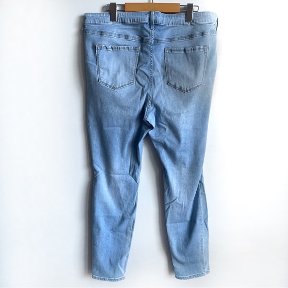 Old Navy Rockstar Jeans - Picture 3 of 6